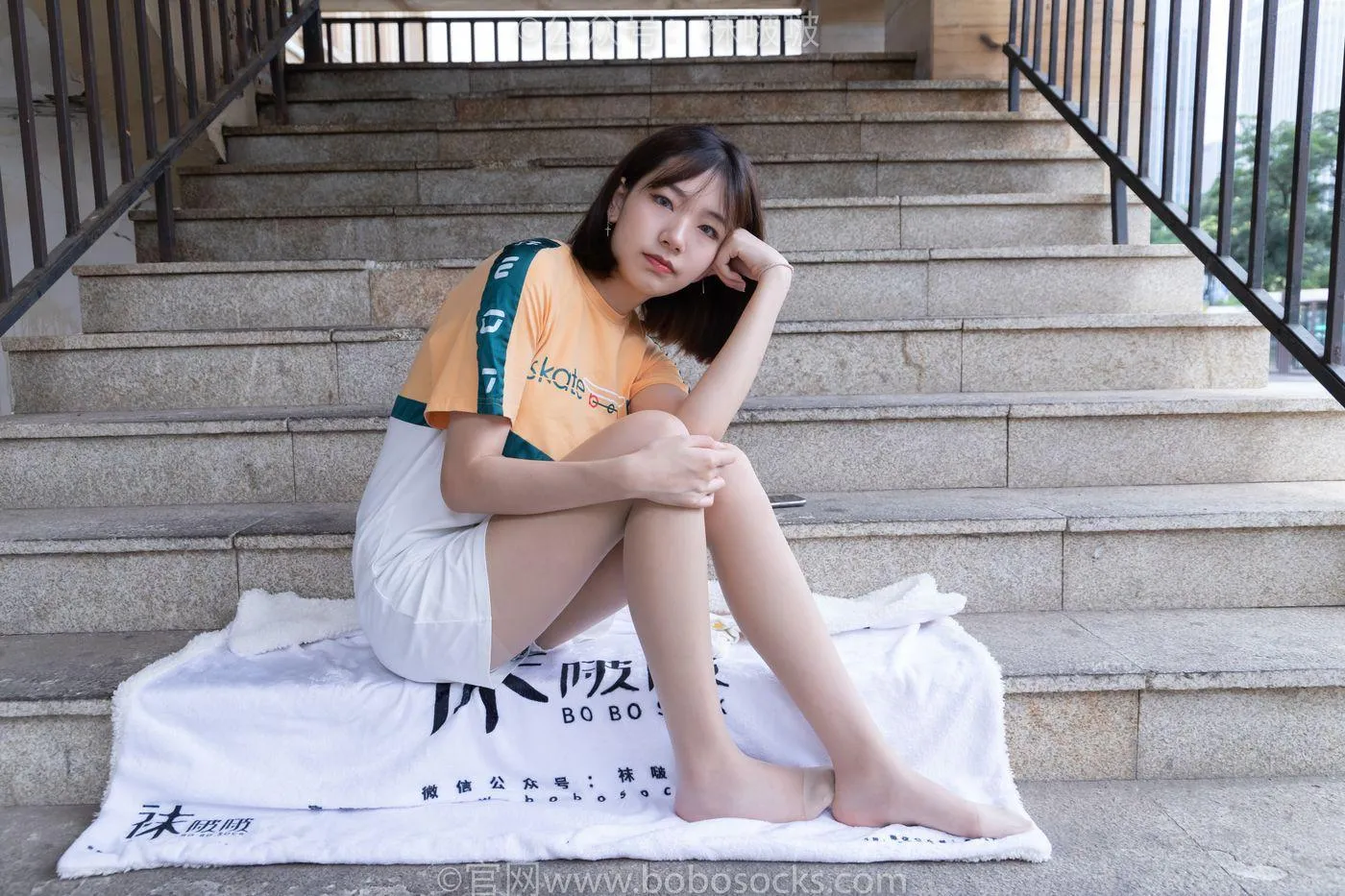 [BoBoSocks袜啵啵]NO.069 小甜豆-vans板鞋、白棉袜、肉丝 [135P]插图3